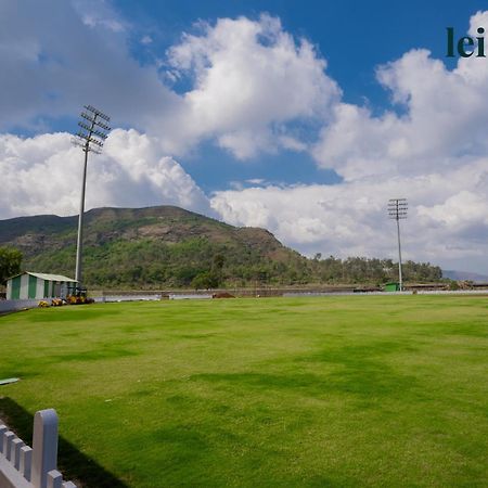 Stay Leisurely - Pavilion By The Hills, Lonavala - Stadium View Rooms מראה חיצוני תמונה