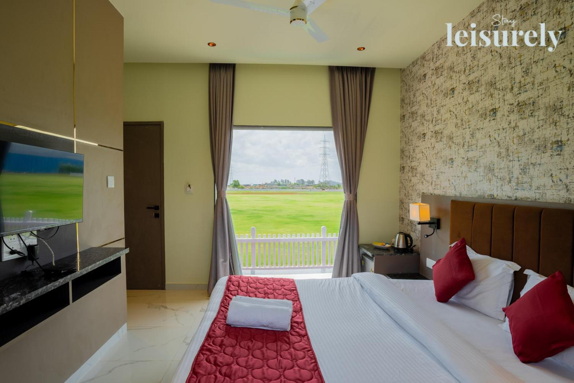 Stay Leisurely - Pavilion By The Hills, Lonavala - Stadium View Rooms מראה חיצוני תמונה